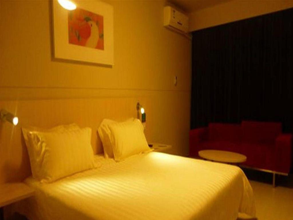Jinjiang Inn Changchun Hongqi Street Экстерьер фото